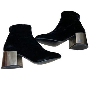 TopShop Velvet Ankle Boots Booties Black Silver Chunky Heel Women’s Sz 38 US 7